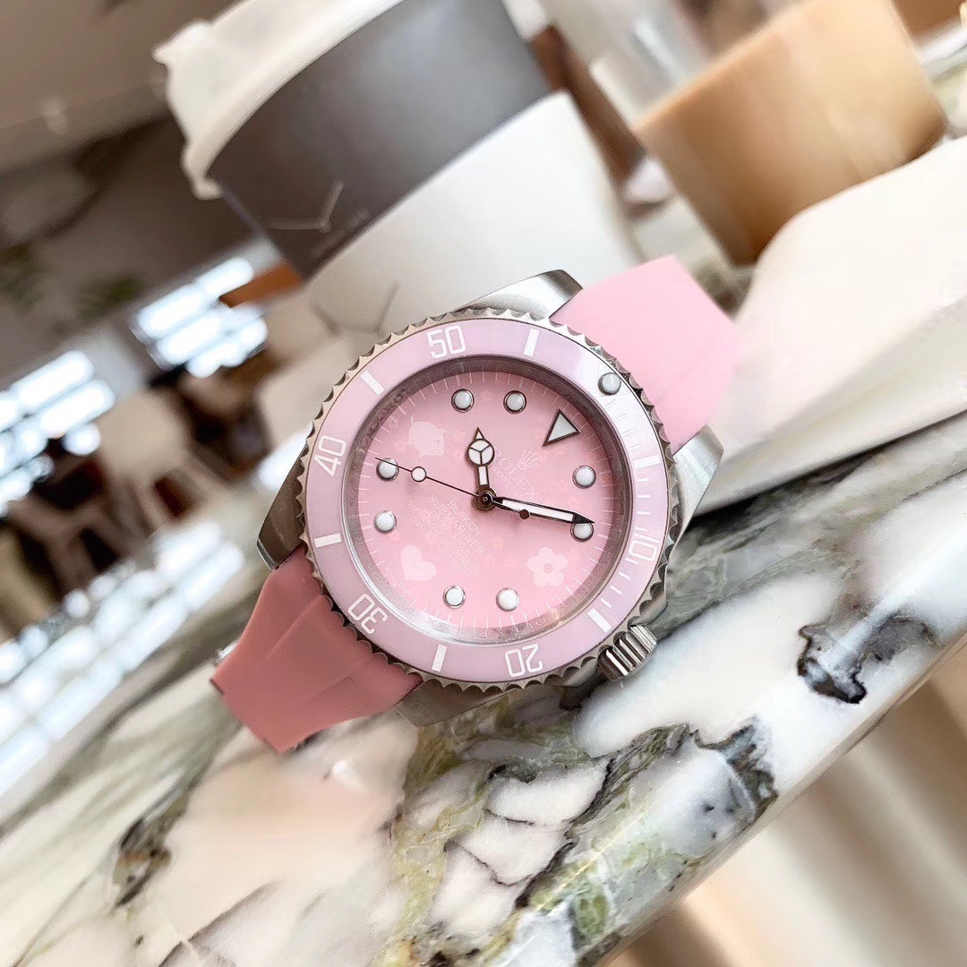 Watch, view 6