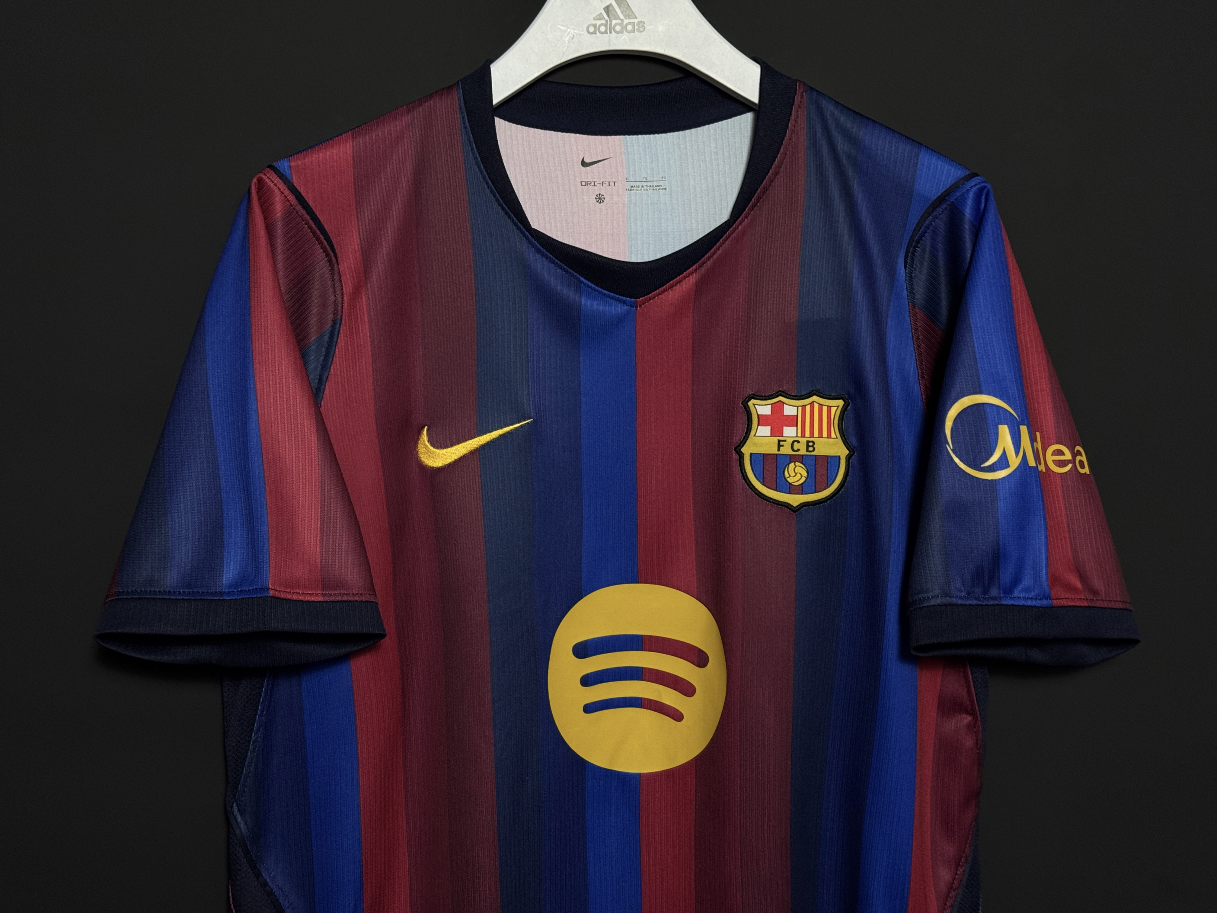 26-27 Barcelona Home Kit - Printed Number, view 7