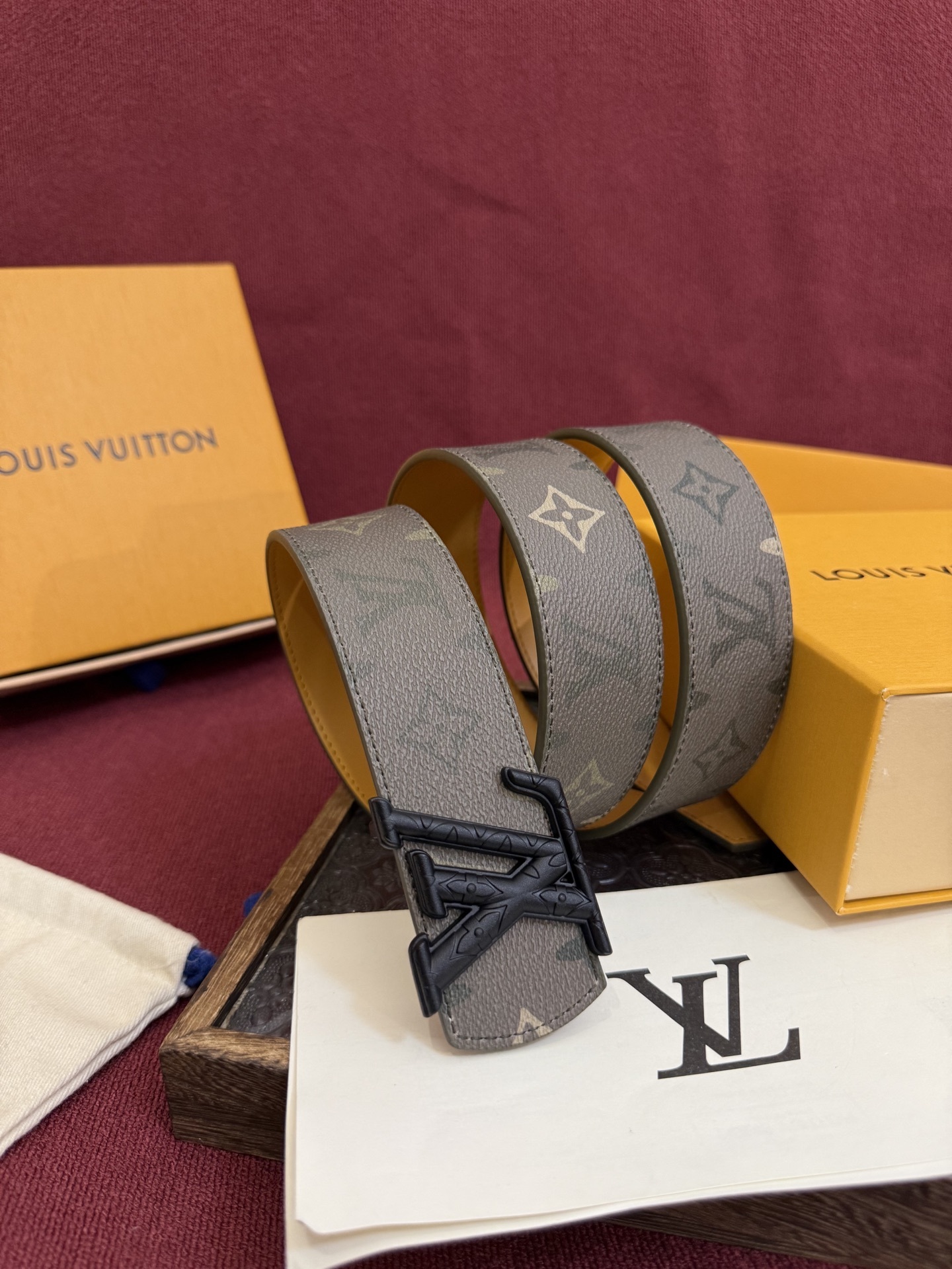 Belt, view 10