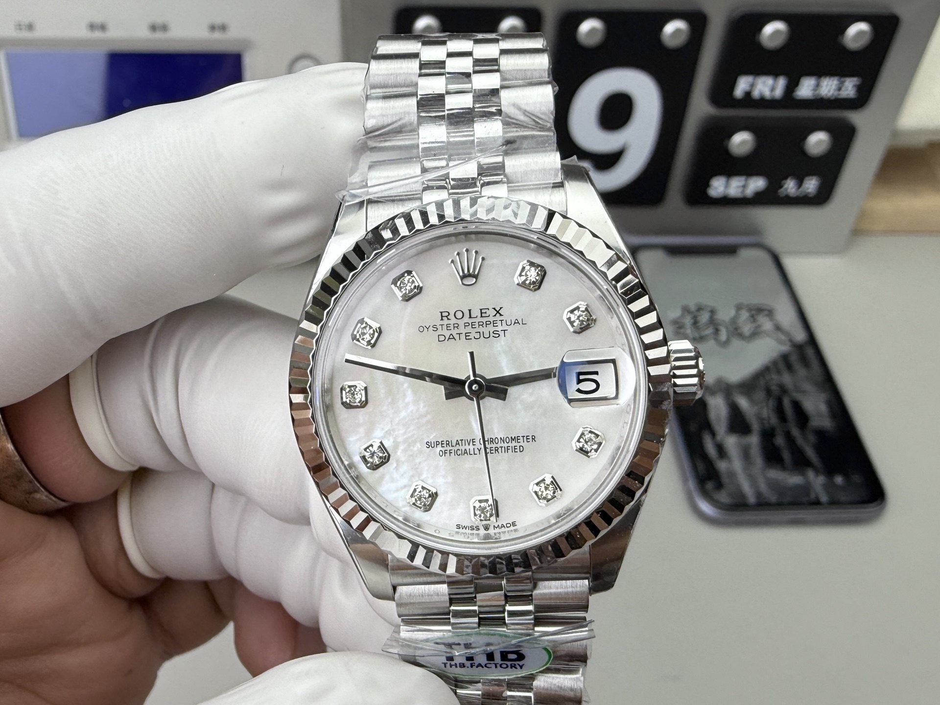 Watch, view 9