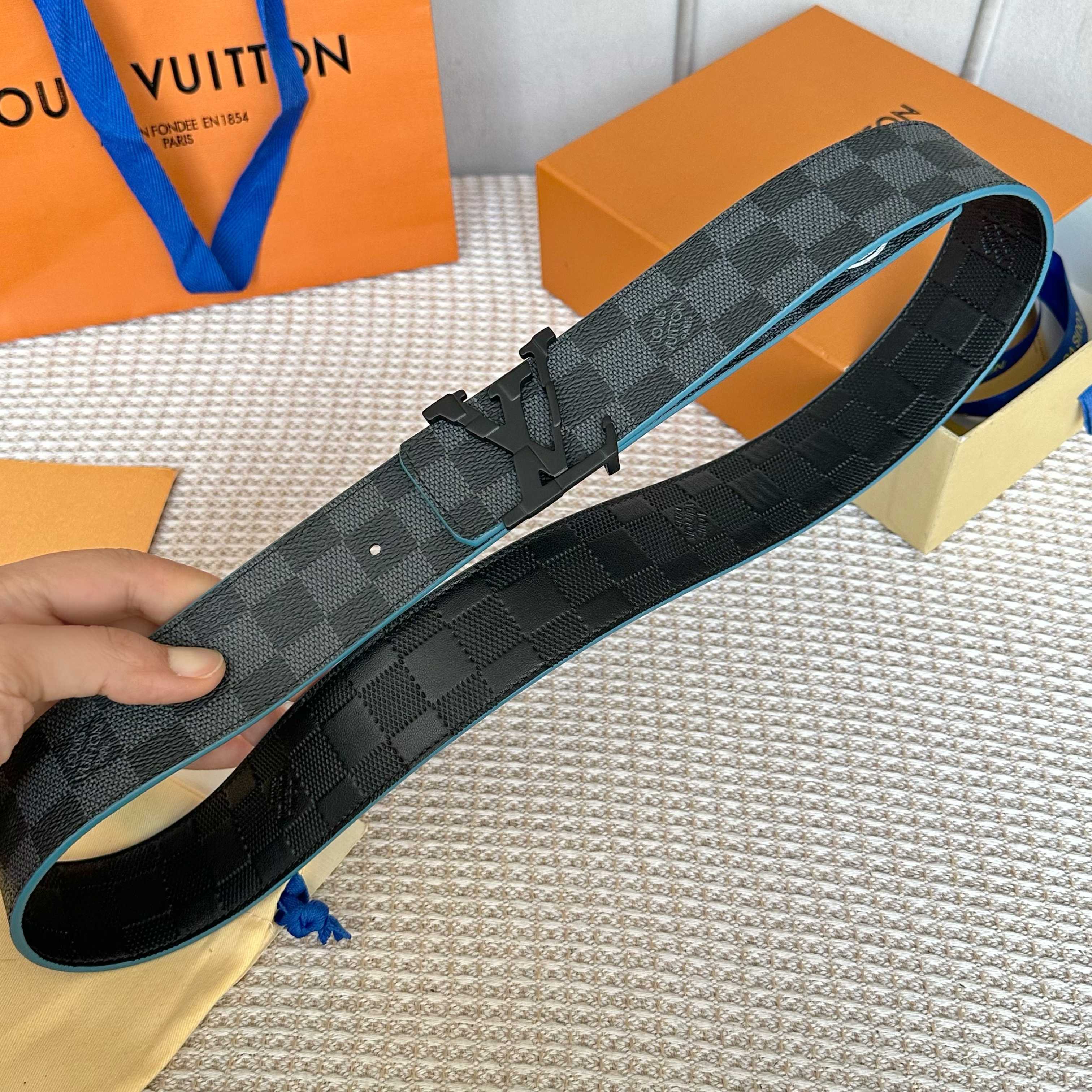 Belt, view 3
