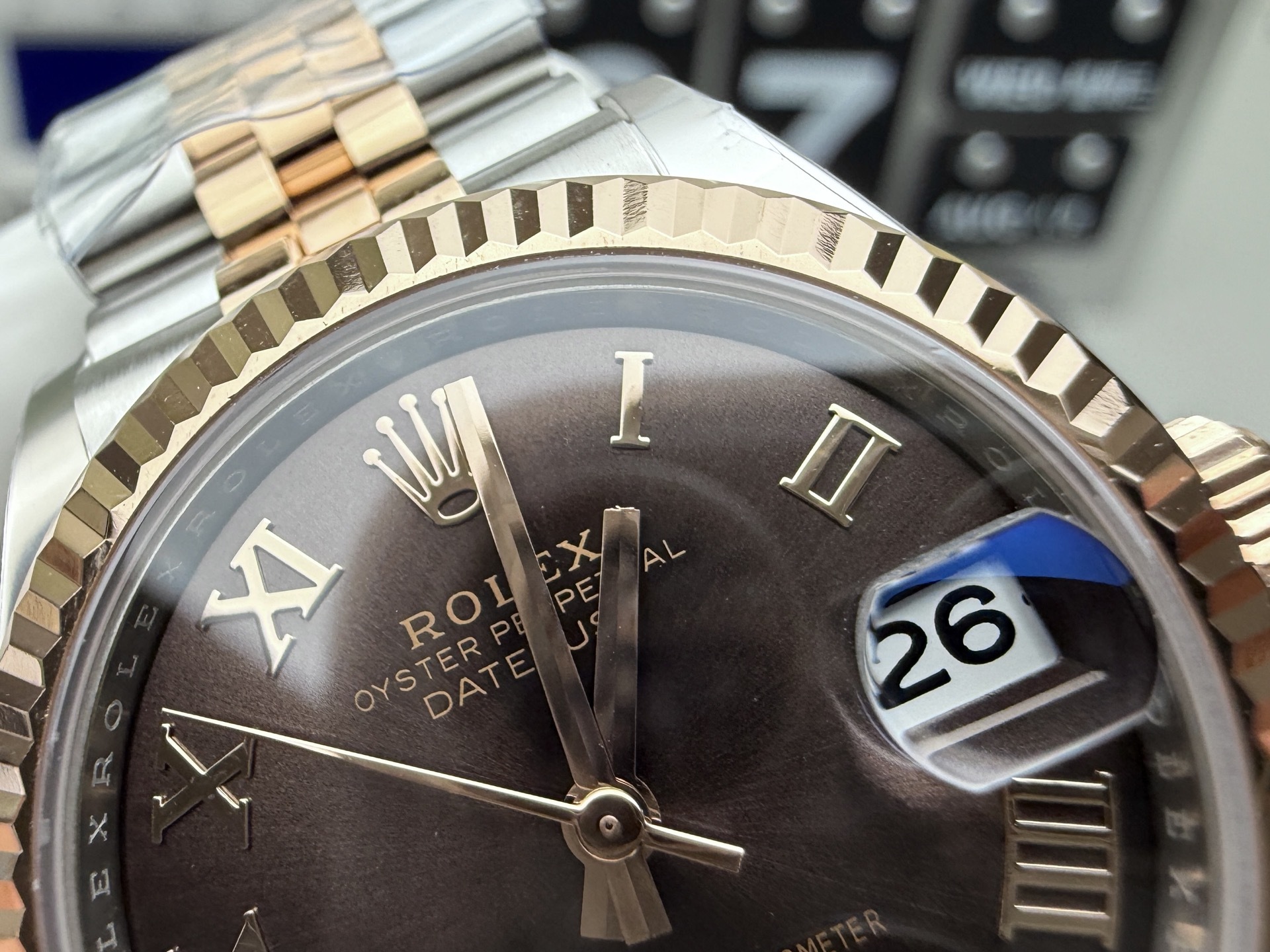 Watch, view 6