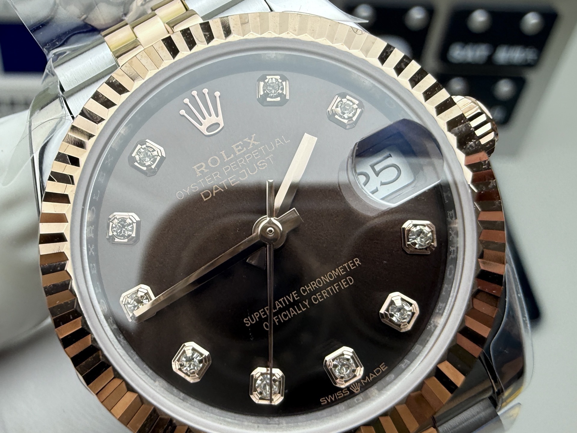 Watch, view 6