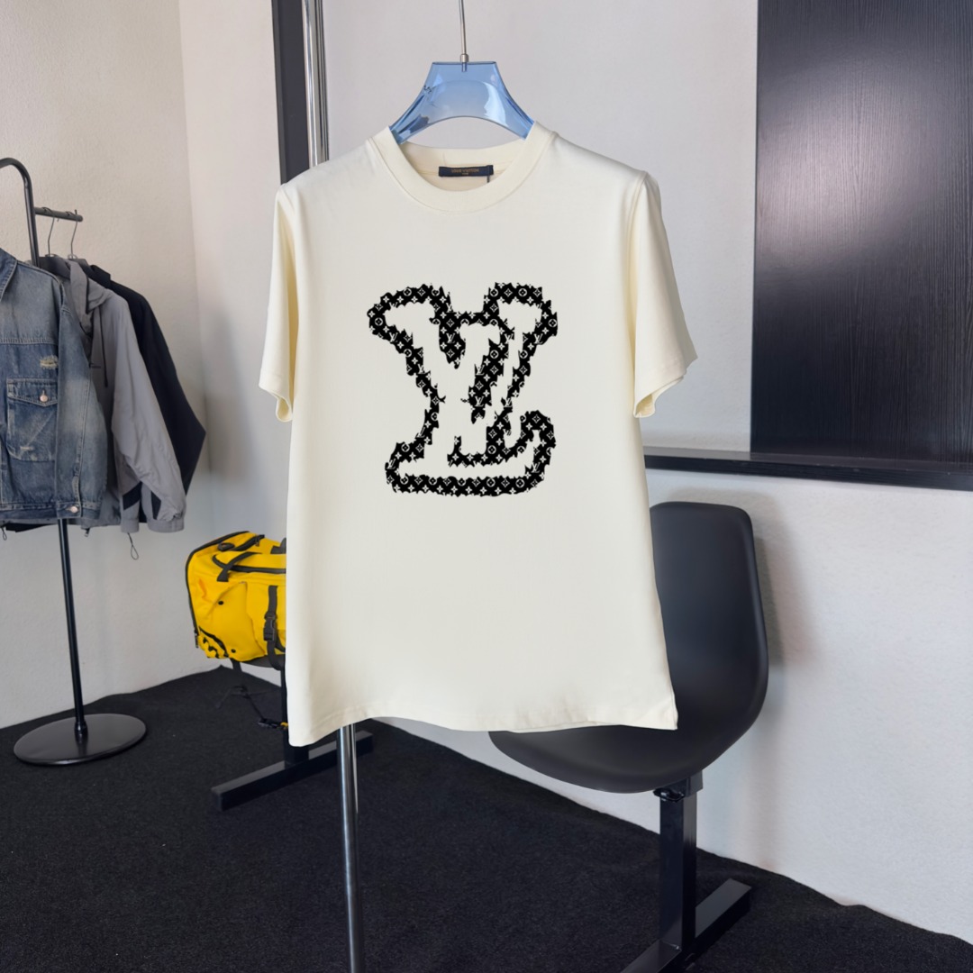Men's Clothing, view 9